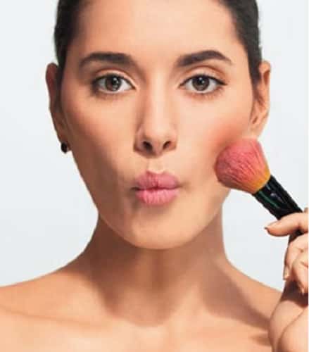 You can apply some blush to pop some color on your face for makeup for first date