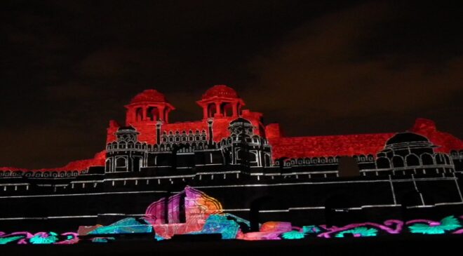 PLACES TO VISIT IN DELHI AT NIGHT red fort