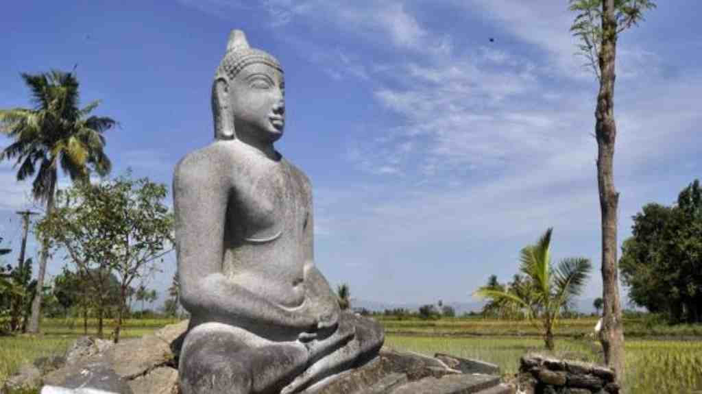 Buddha Statues – Vikkiramangalam