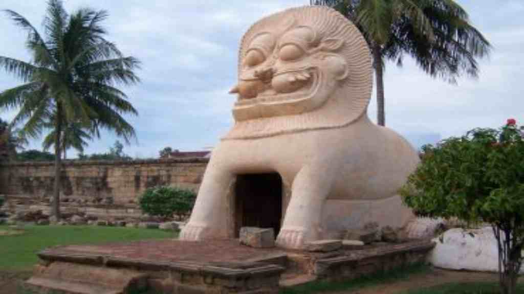 Sculpture – Kangaikonda Cholapuram