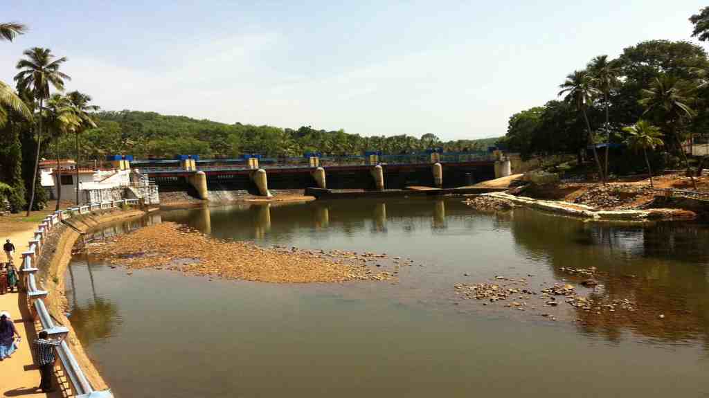 Aruvikkara Dam