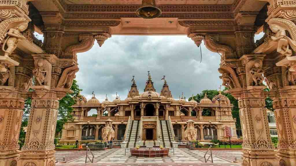 Baps Shri Swaminarayan Temple