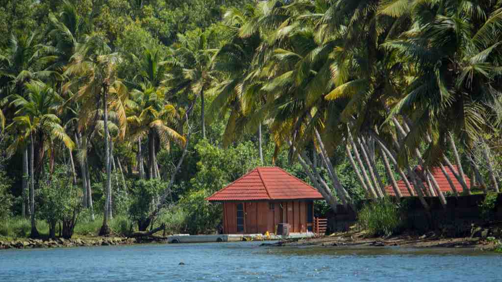 Top 10 Best Places to visit in Poovar